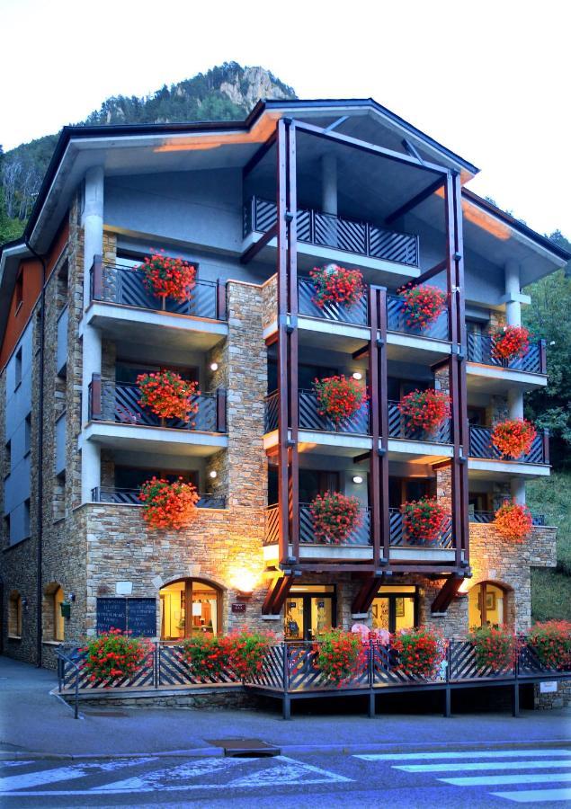 Vista Arinsal Apartments エクステリア 写真